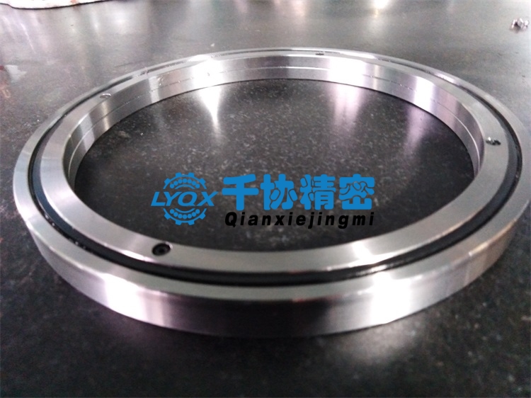 Precision cross roller bearing model RE15013UUCCOP2 size 150mm*180mm*13mm inner ring split outer ring integral used for outer ring rotary inner ring fixed precision manipulator turntable rotary